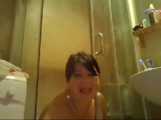 סוּפֶּר אמא שאני אוהב לדפוק מקלחת