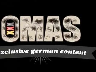 Κεράτωμα γερμανικό σύζυγος παίρνει ένα μεγάλος φορτίο από αυτήν κορίτσι βρόμικο ταινία βίντεο