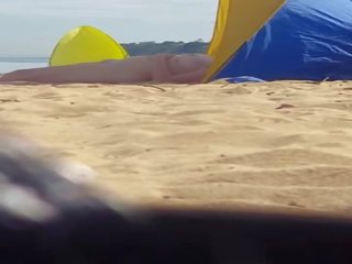 Erotisk milf spied ved strand (please kommentar)